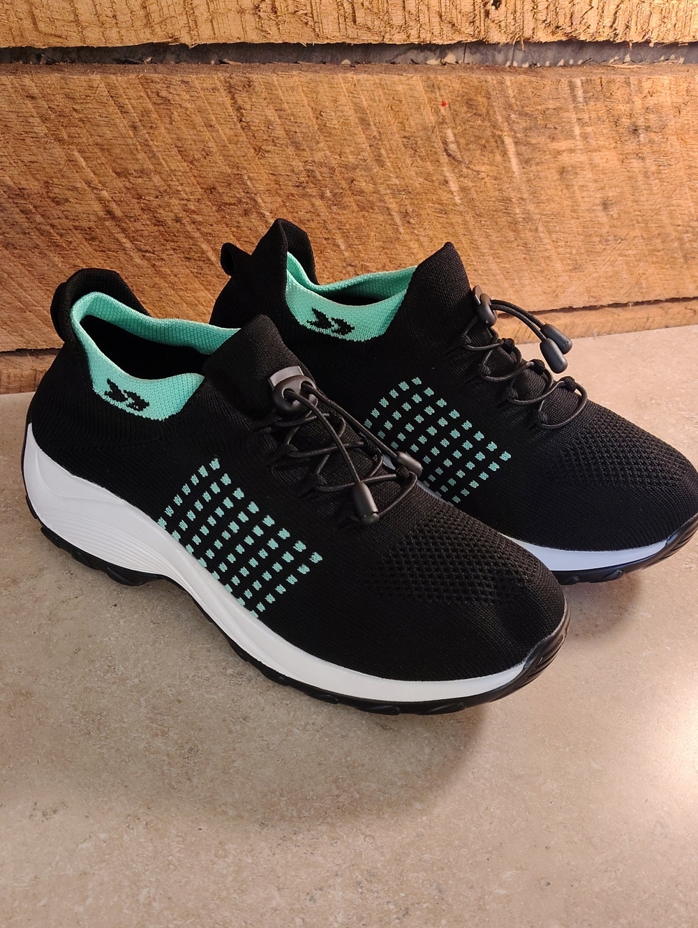 Orthofit Women's Black Knit Slip-On Sneakers with Mint Accents EuroSz 42.